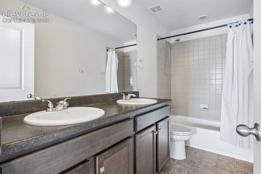 21447 E Union Place Aurora CO 80015