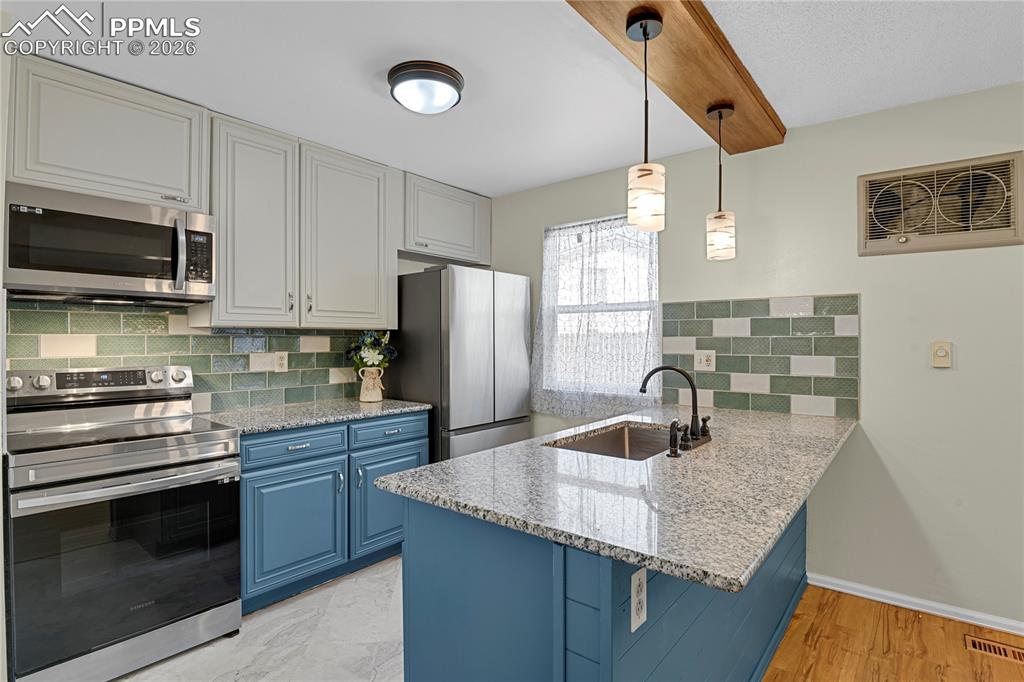 735 Badger Drive Colorado Springs CO 80916
