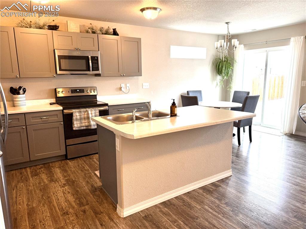 863 Endeavor Way Colorado Springs CO 80915