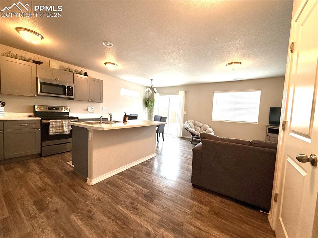 863 Endeavor Way Colorado Springs CO 80915