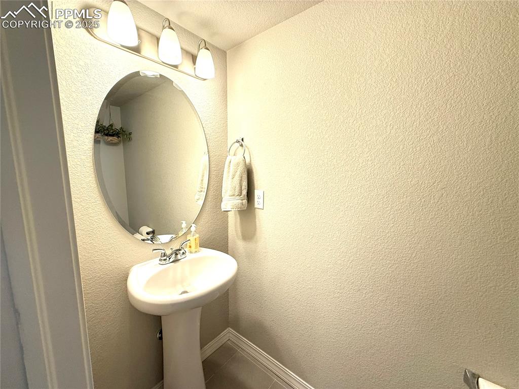 863 Endeavor Way Colorado Springs CO 80915