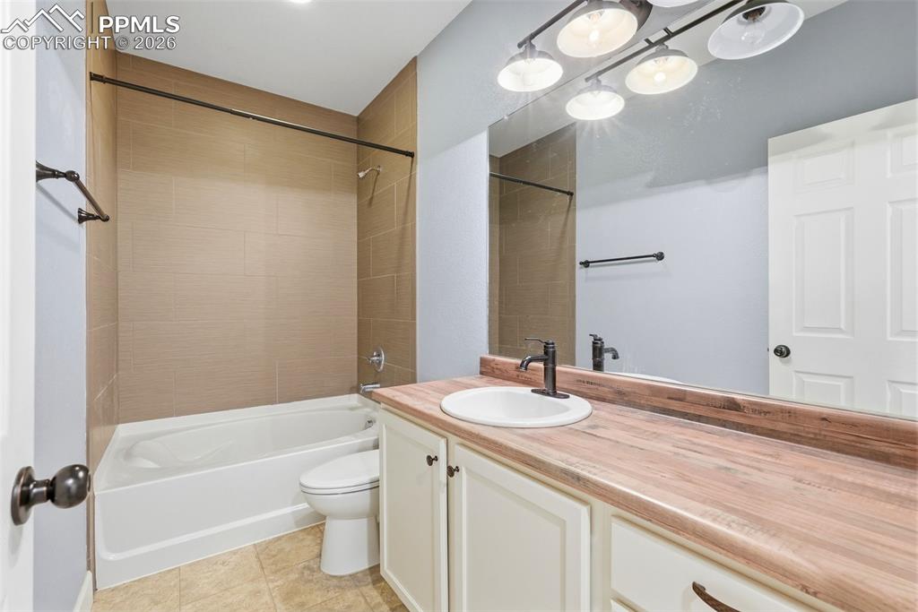 8221 Cypress Wood Drive Colorado Springs CO 80927