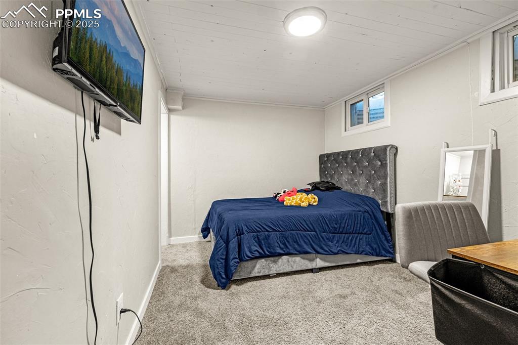 2522 Ivanhoe Drive Colorado Springs CO 80911