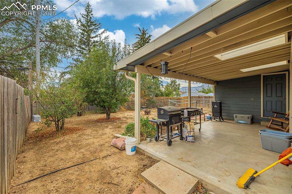 2522 Ivanhoe Drive Colorado Springs CO 80911