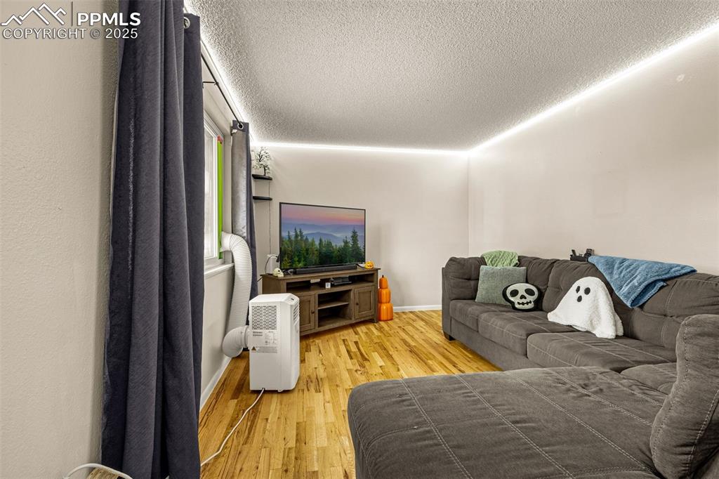 2522 Ivanhoe Drive Colorado Springs CO 80911