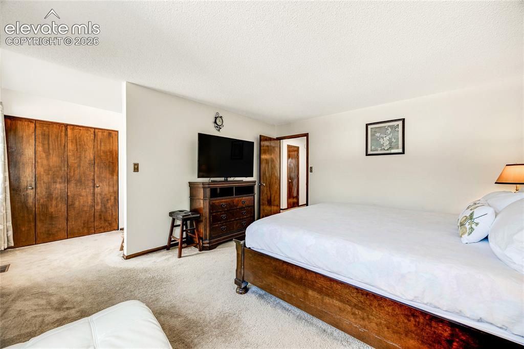 3433 Oak Creek Drive Colorado Springs CO 80906