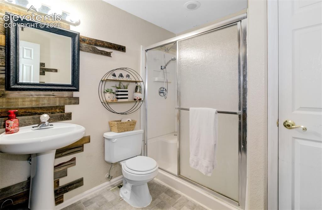 4323 Round Hill Drive Colorado Springs CO 80922