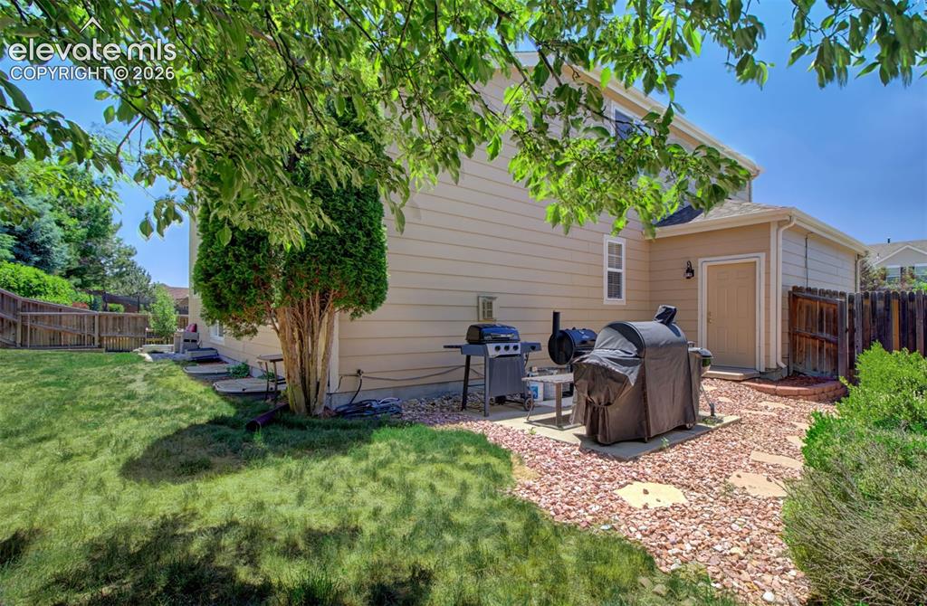 4323 Round Hill Drive Colorado Springs CO 80922