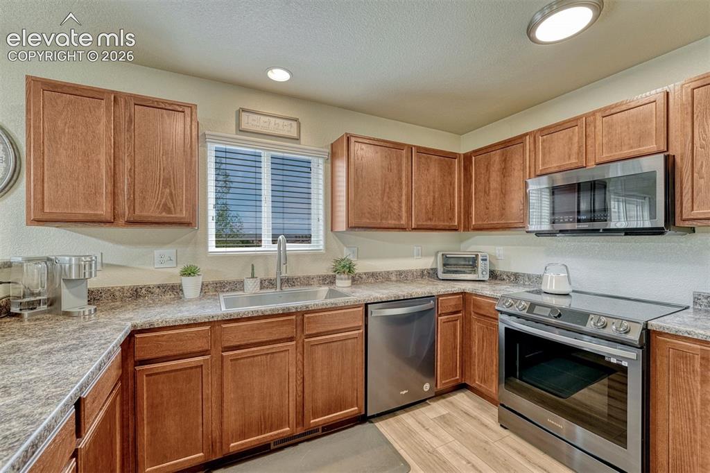2404 Shady Aspen Drive Colorado Springs CO 80921