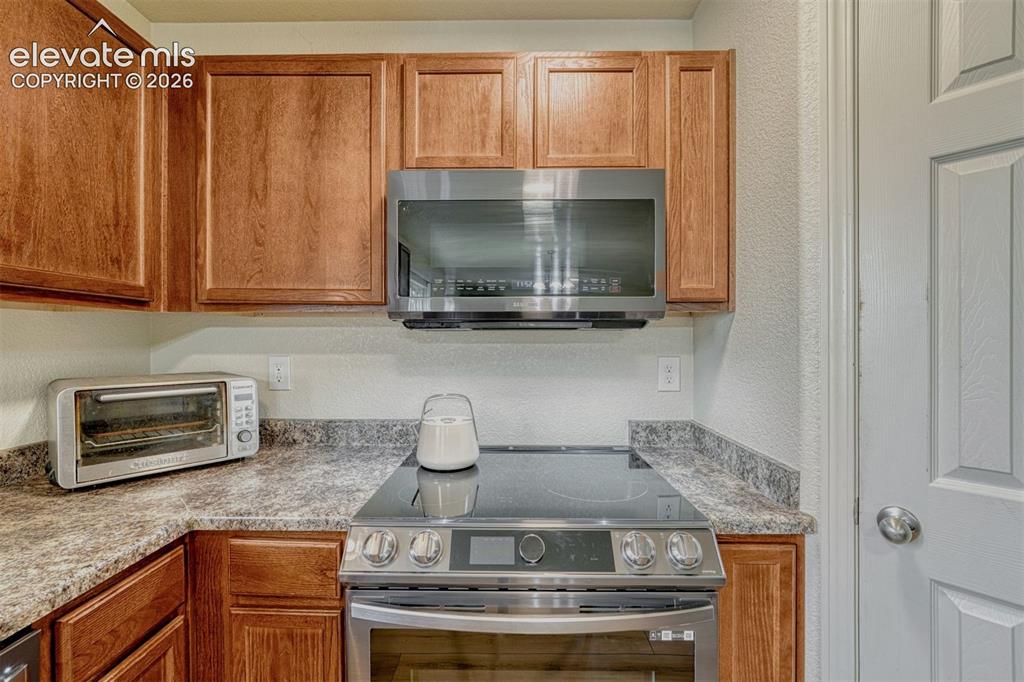 2404 Shady Aspen Drive Colorado Springs CO 80921