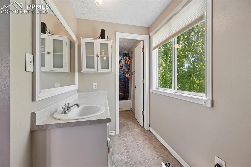 6910 Casper Court Colorado Springs CO 80922