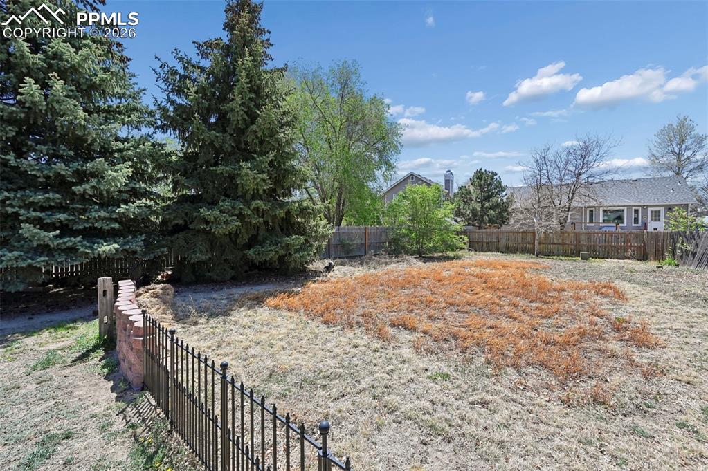 6910 Casper Court Colorado Springs CO 80922