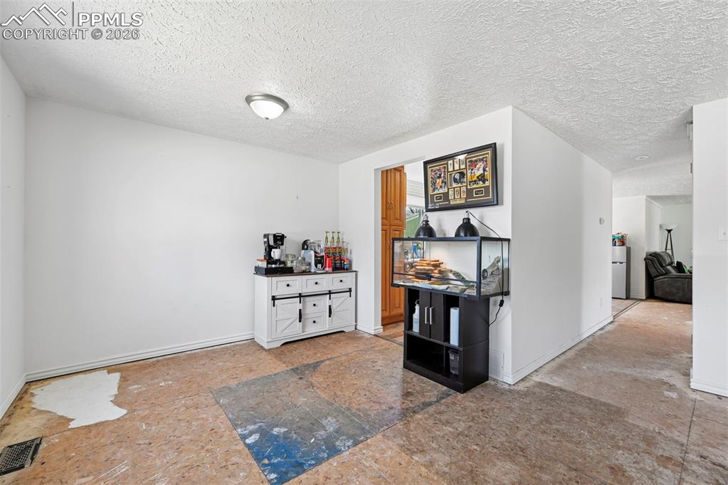 6910 Casper Court Colorado Springs CO 80922