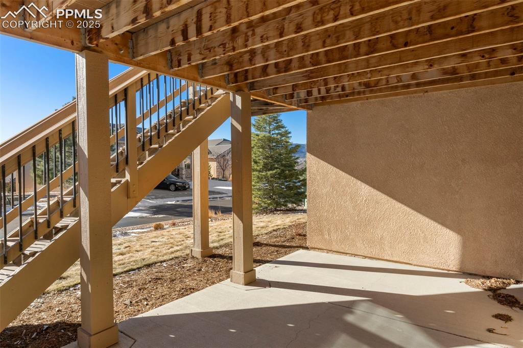 1475 Symphony Heights Monument CO 80132