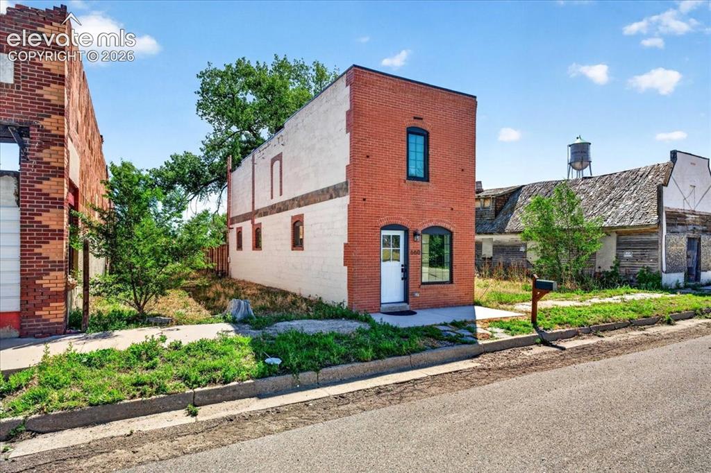 660 1st Avenue Deer Trail CO 80105
