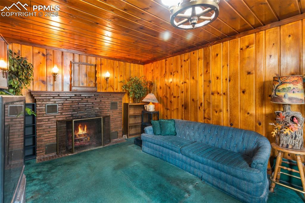 8150 W Highway 24 Cascade CO 80809