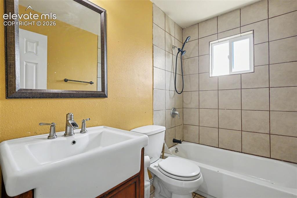 1049 Cambridge Avenue Colorado Springs CO 80906