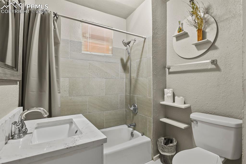 2511 E Routt Avenue Pueblo CO 81004