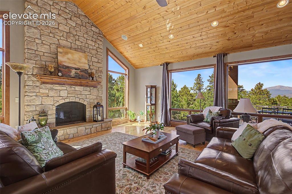 4330 Ridgeway Lane Colorado Springs CO 80908
