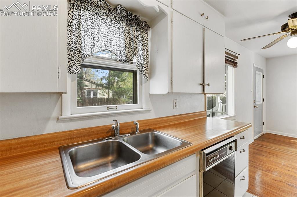 1527 W Cheyenne Road Colorado Springs CO 80906