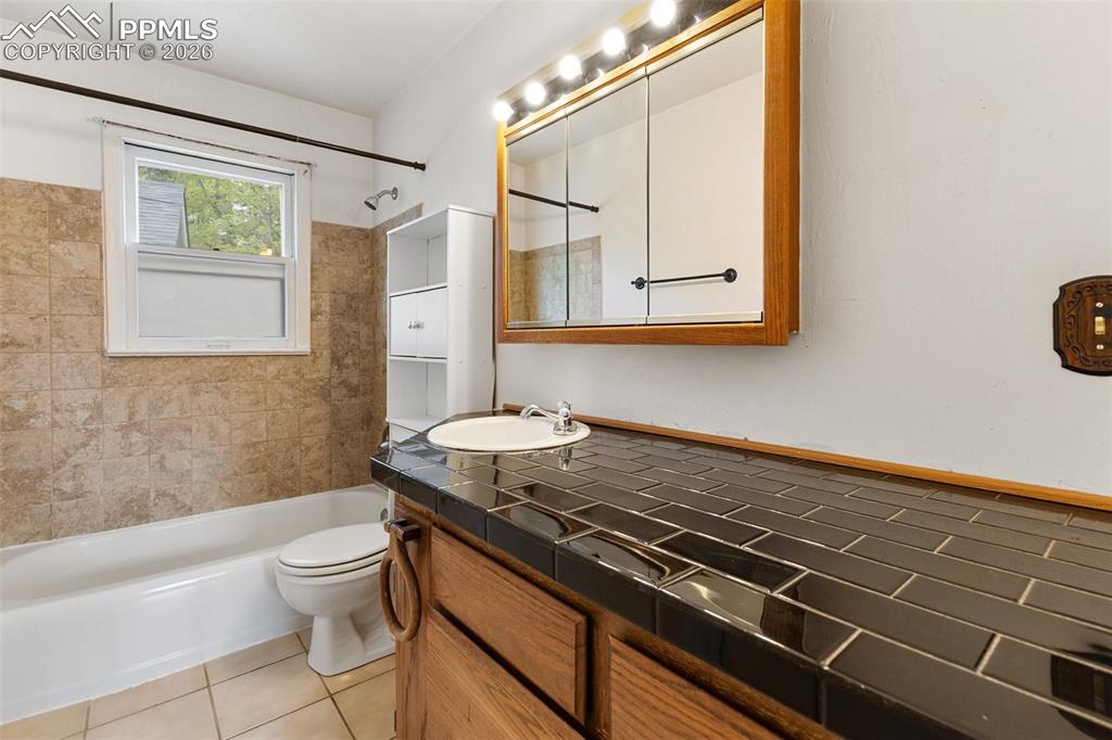 1527 W Cheyenne Road Colorado Springs CO 80906