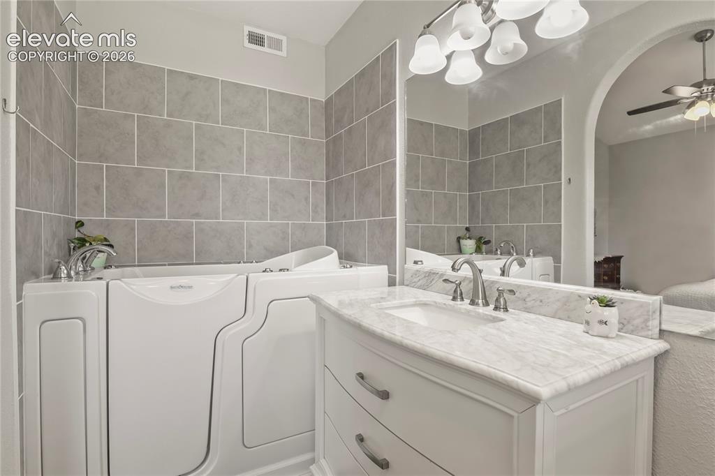 932 Pinecrest Drive Pueblo CO 81005