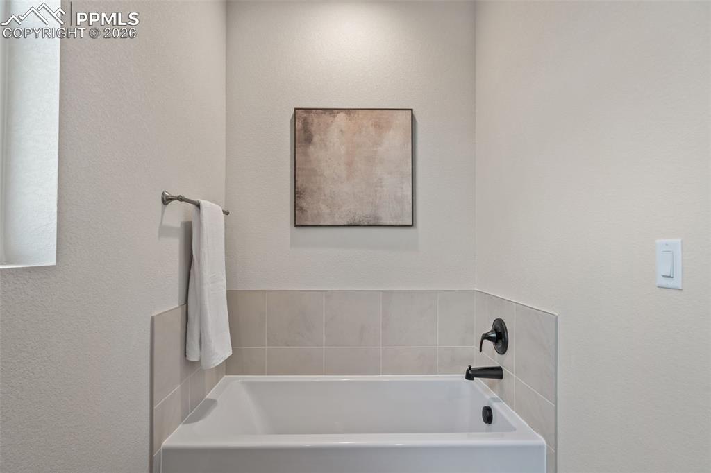 1438 N Moonbeam Drive Pueblo CO 81007