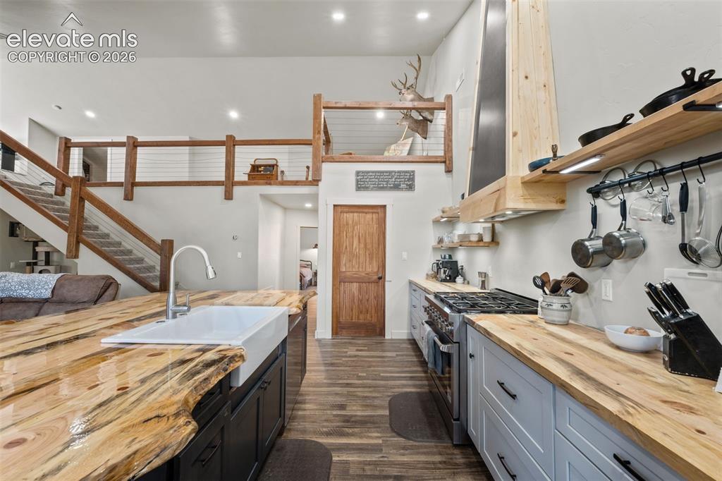 2270 Pikes Peak Drive Florissant CO 80816