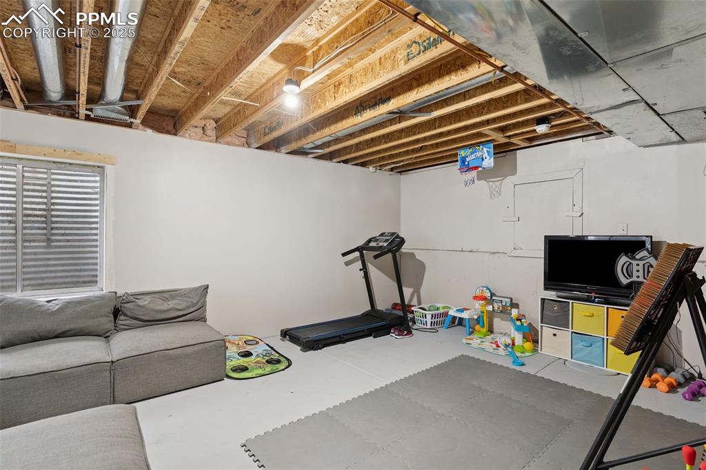 9558 Yukon Way Colorado Springs CO 80925