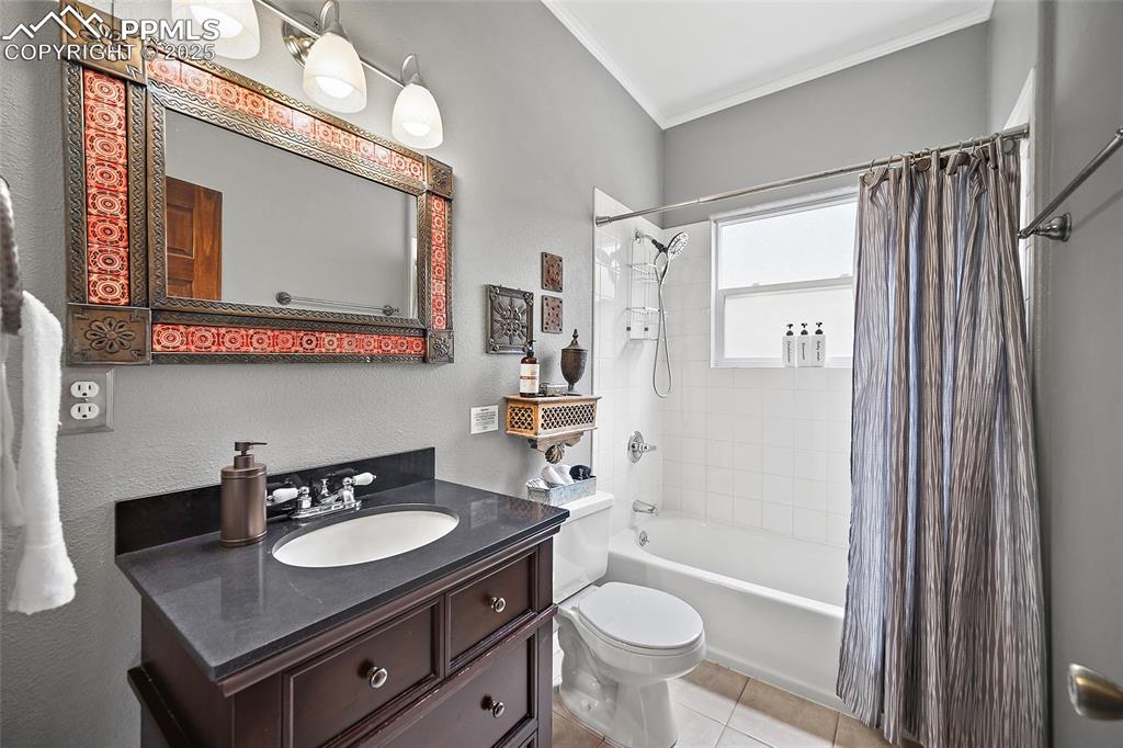 9845 Mesa Road Cascade CO 80809