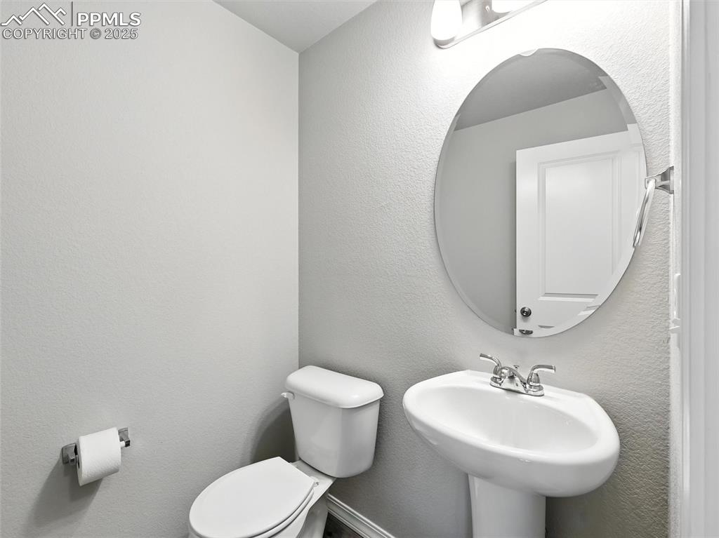 6222 Barr Point Colorado Springs CO 80924
