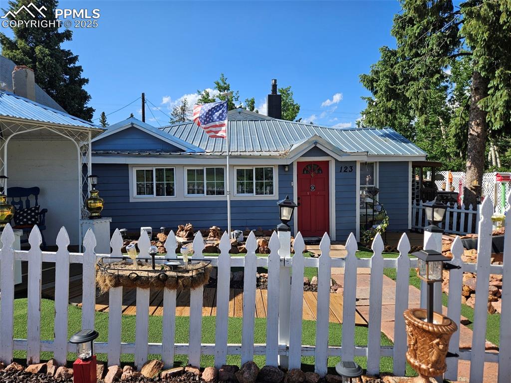123 W Masonic Avenue Cripple Creek CO 80813