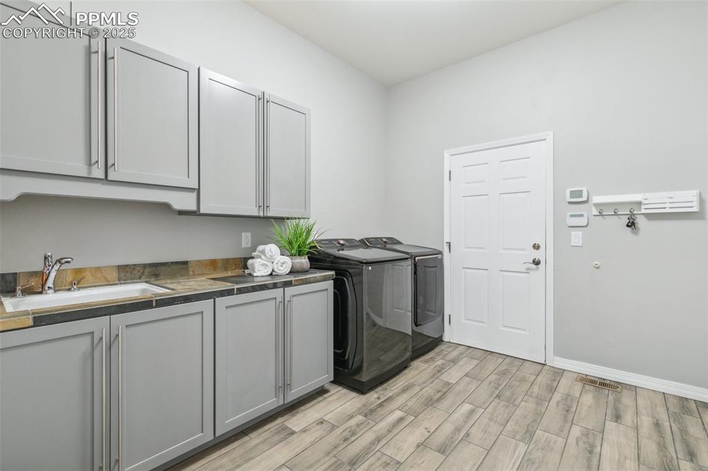 7416 Crow Court Colorado Springs CO 80908