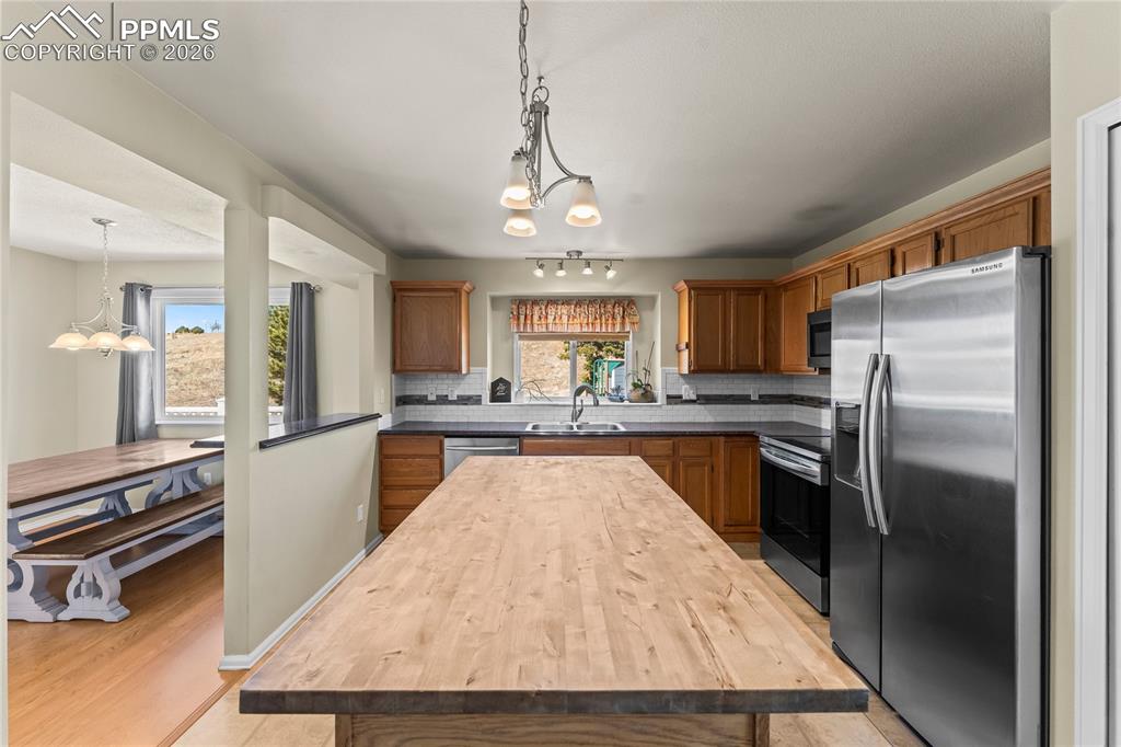 7190 Churchwood Circle Colorado Springs CO 80918
