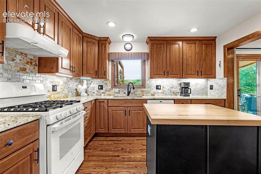 5160 Thistle Court Colorado Springs CO 80917