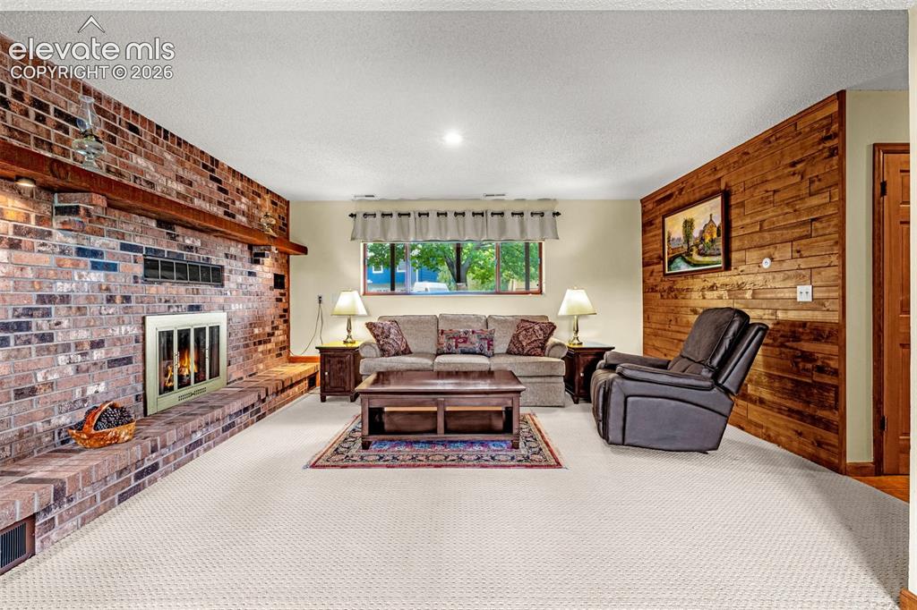 5160 Thistle Court Colorado Springs CO 80917