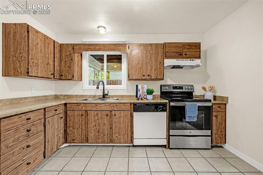 1061 Florence Avenue Colorado Springs CO 80905
