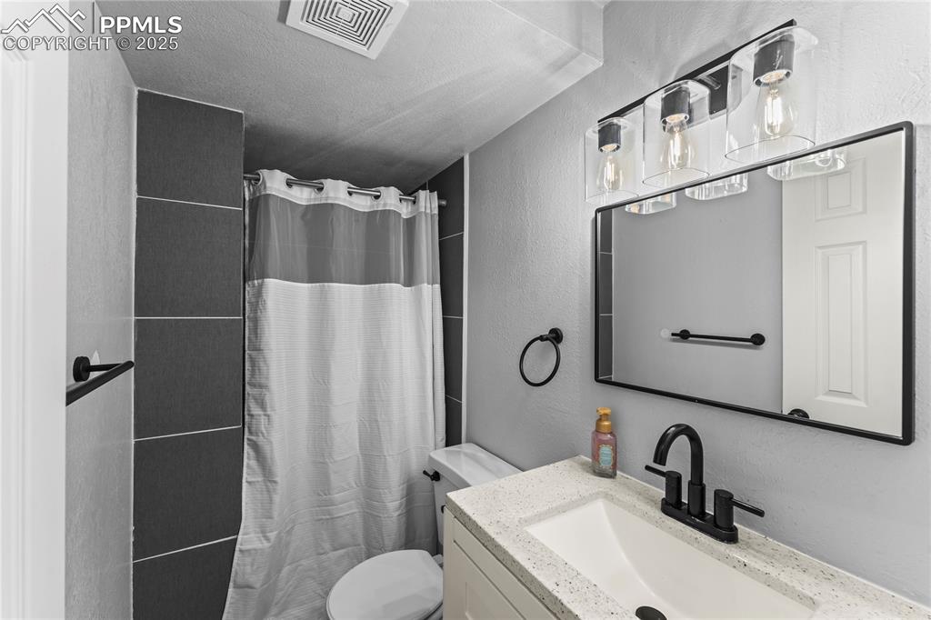 526 Griffith Way Colorado Springs CO 80911