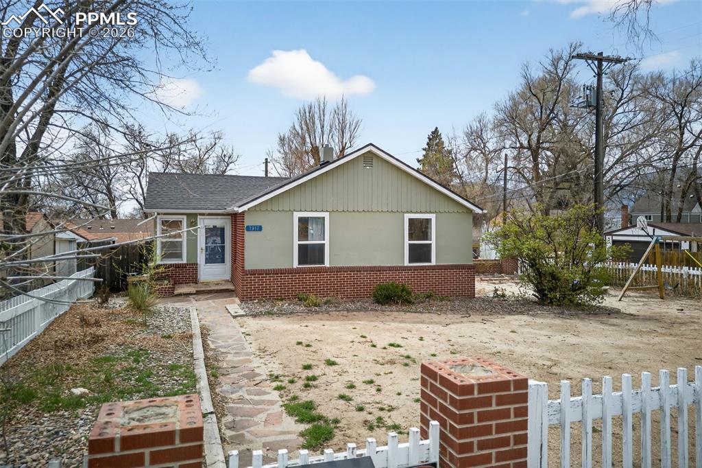 1917 E Cache La Poudre Street Colorado Springs CO 80909