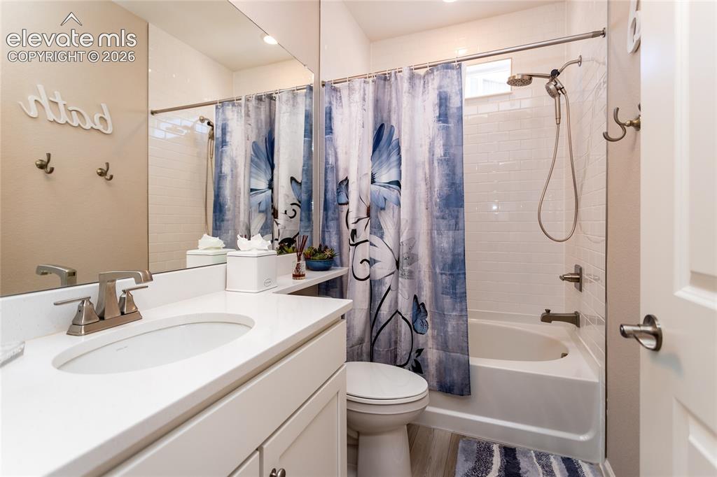 5913 Haster Grove Colorado Springs CO 80927