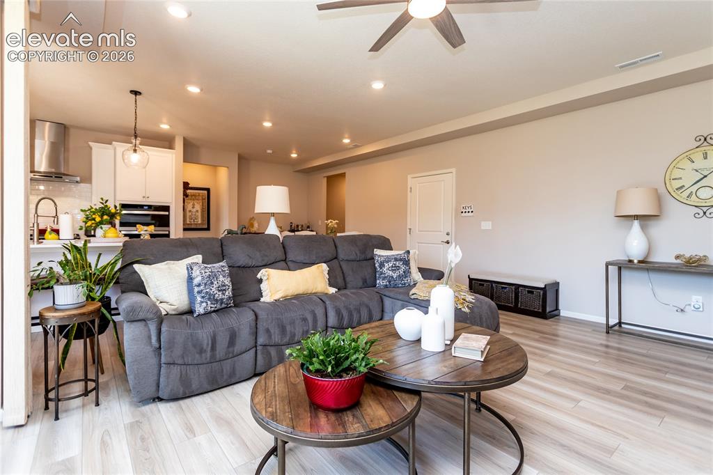 5913 Haster Grove Colorado Springs CO 80927