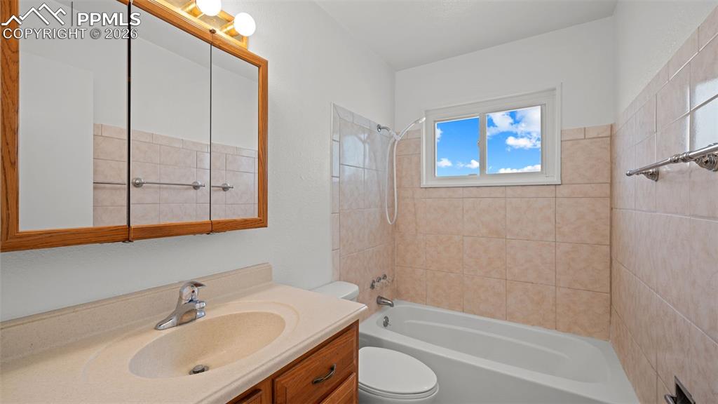 109 Davie Drive Colorado Springs CO 80911
