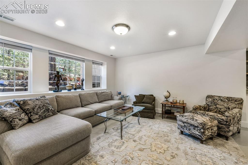 6020 Castlewood Lane Colorado Springs CO 80918