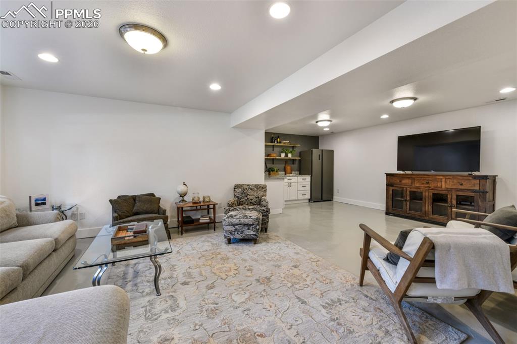 6020 Castlewood Lane Colorado Springs CO 80918