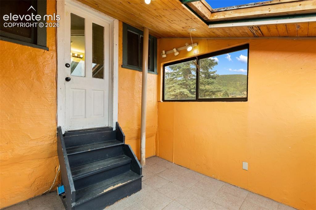 102 Spicer Avenue Victor CO 80860