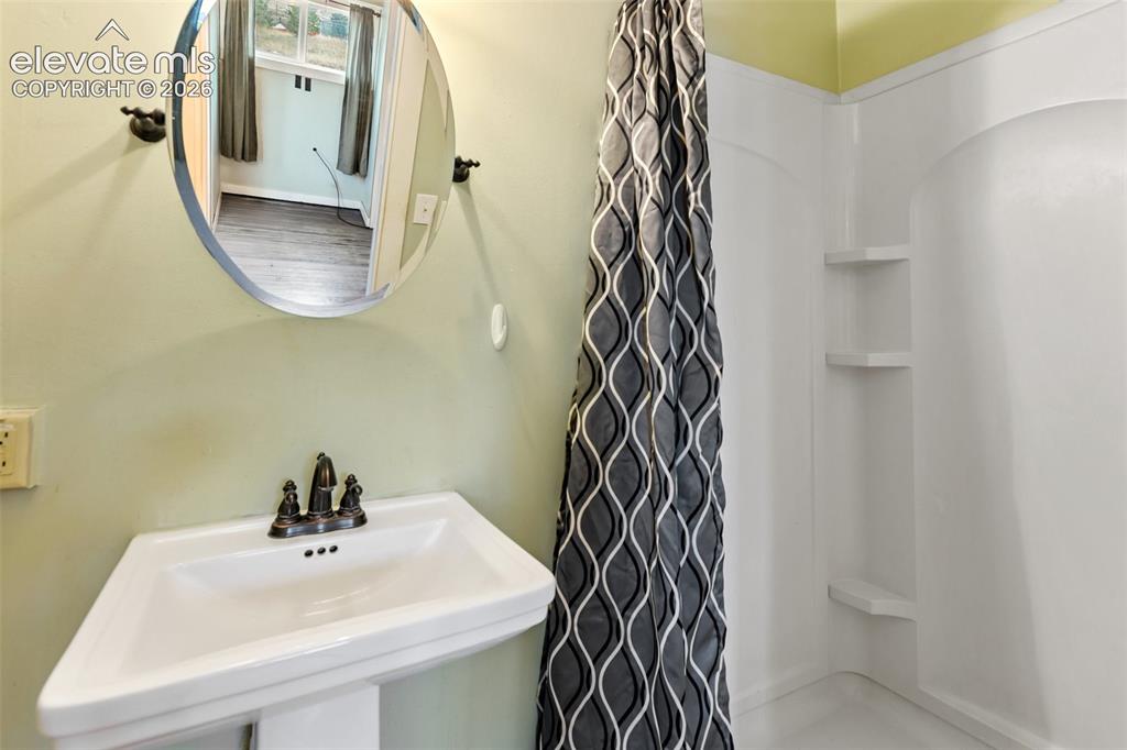 102 Spicer Avenue Victor CO 80860