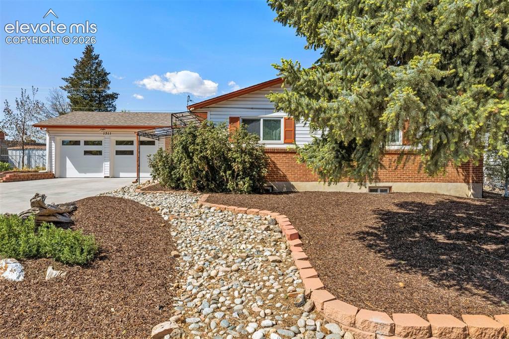 1311 Acacia Drive Colorado Springs CO 80907