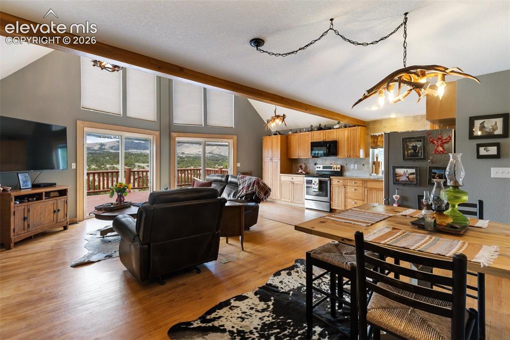 11396 County Road 102 Guffey CO 80820
