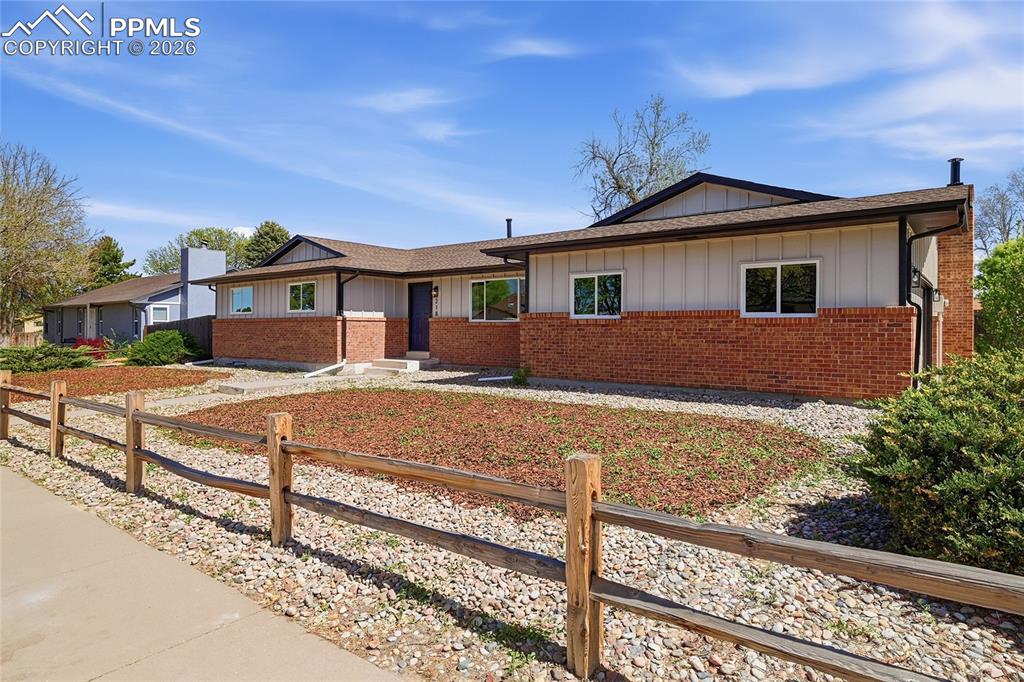 218 Starlite Drive Pueblo CO 81005