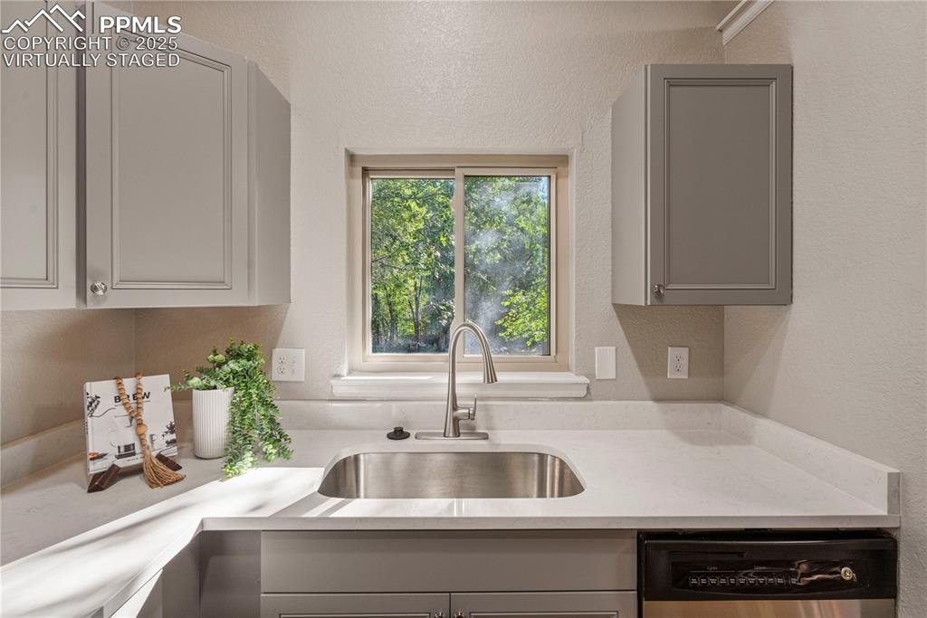 225 W Navajo Street Colorado Springs CO 80905